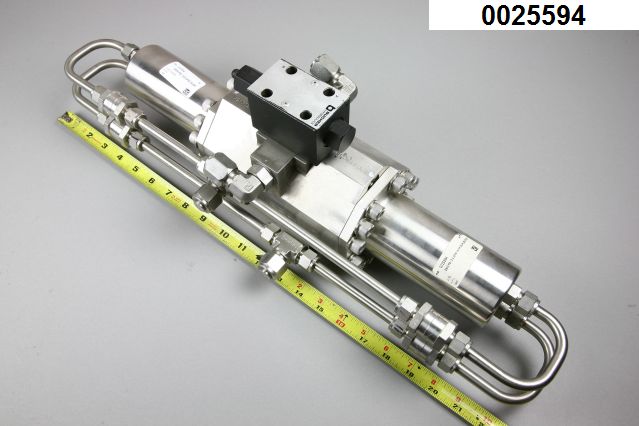 OCEANEERING Duplex Piston Pump