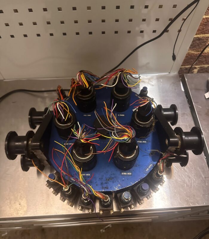 OCEANEERING Left&Right Clamp Block TELEMETRY COMPONENT