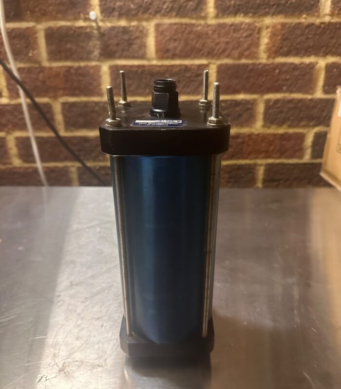 OCEANEERING Pneumatic Cyclinder